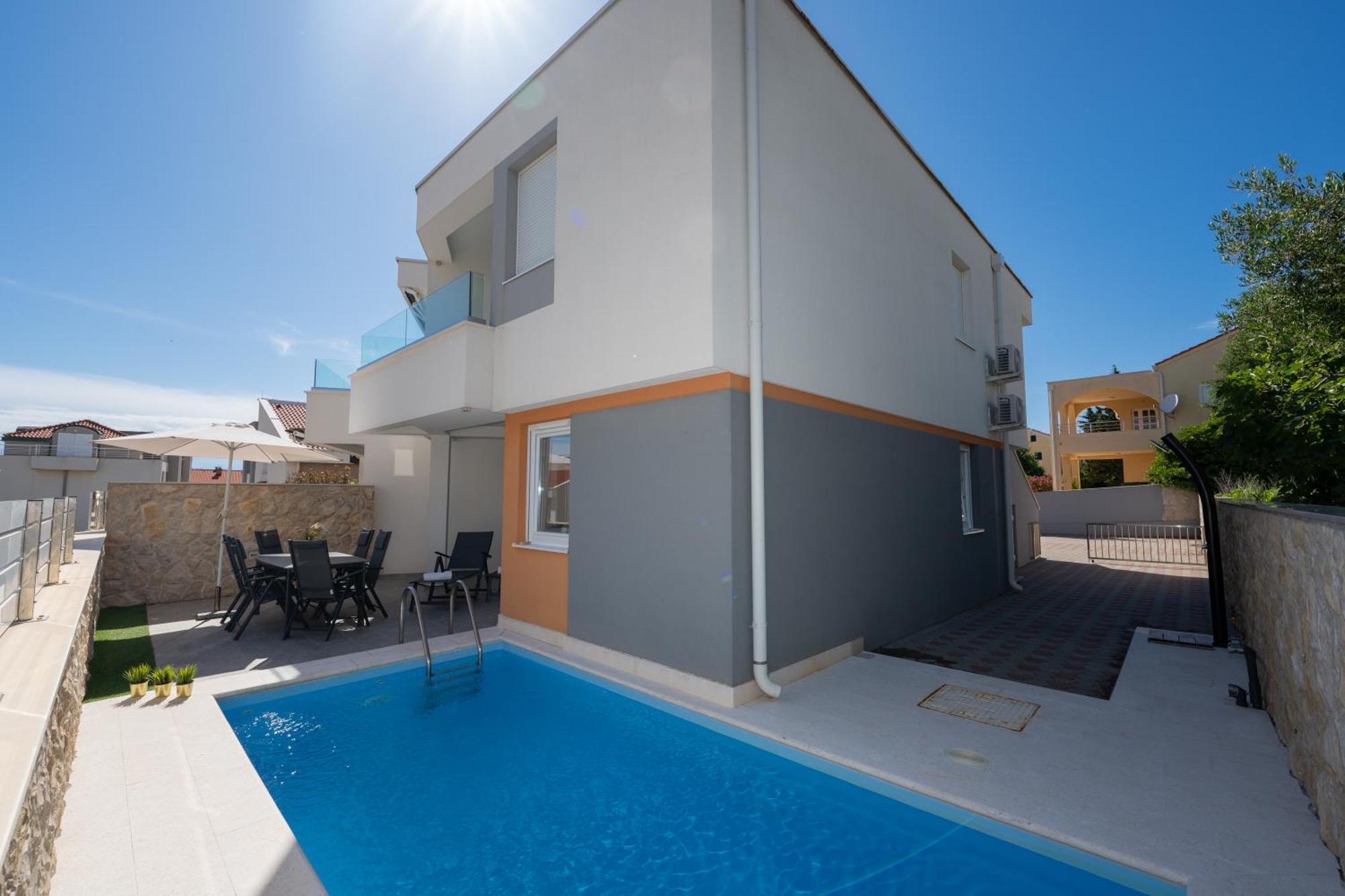 Apartment Funtastic With Private Pool Novalja Exterior photo