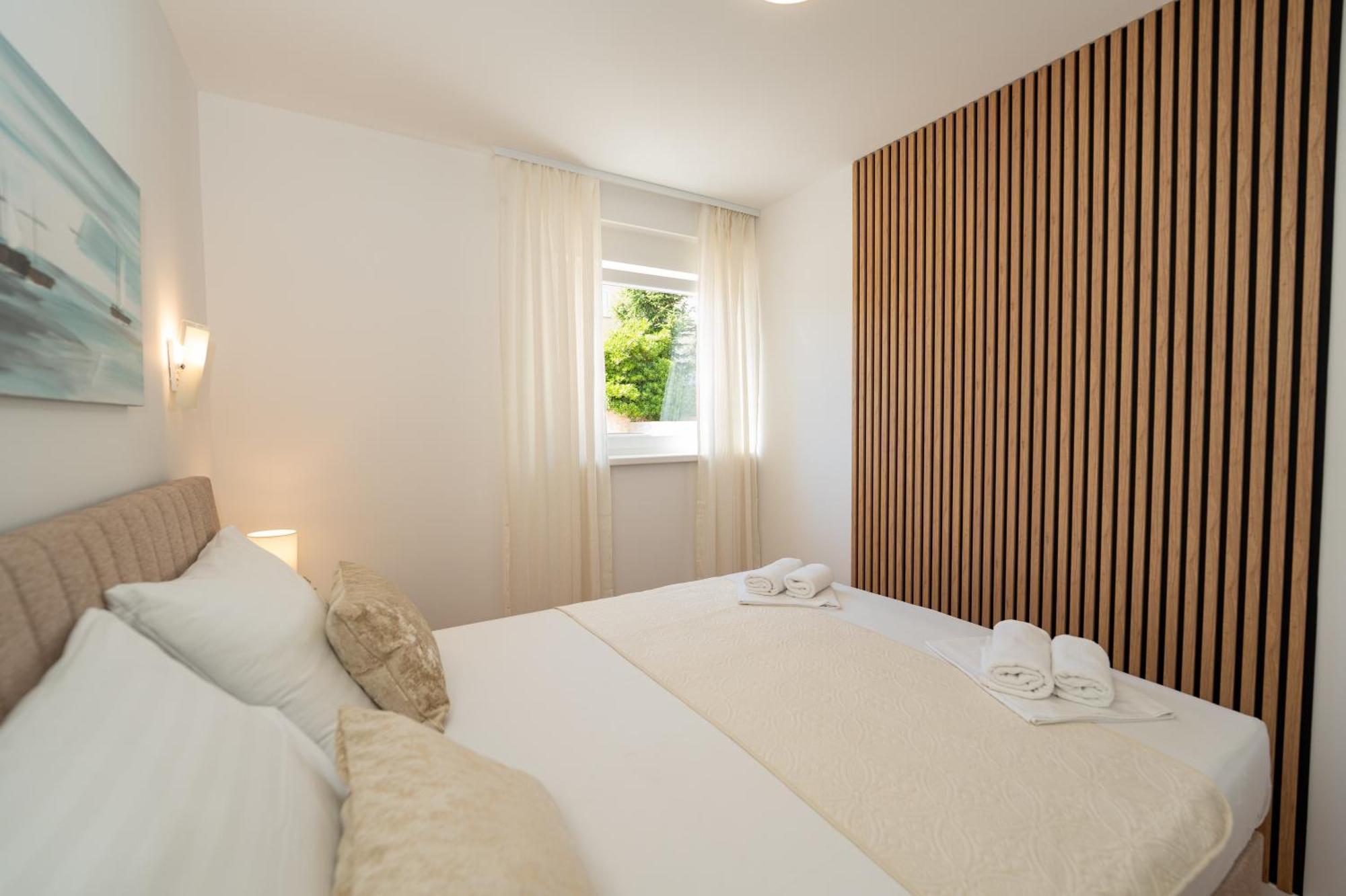 Apartment Funtastic With Private Pool Novalja Exterior photo