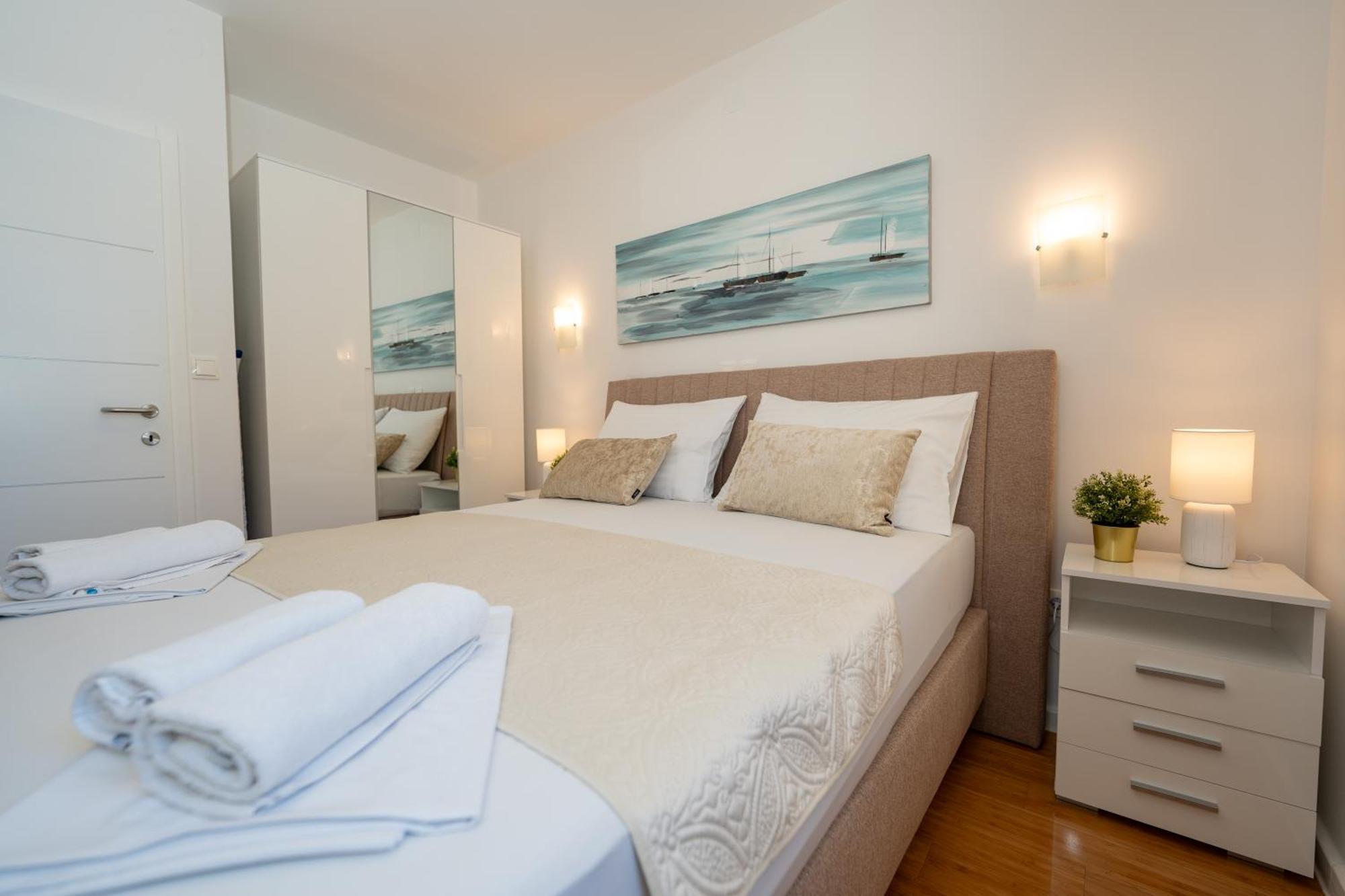 Apartment Funtastic With Private Pool Novalja Exterior photo